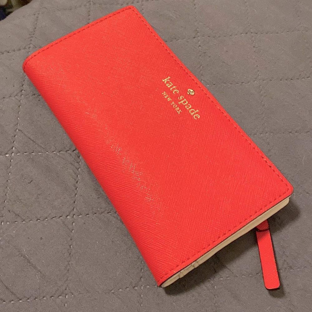 Kate Spade Large Slim Bifold Wallet